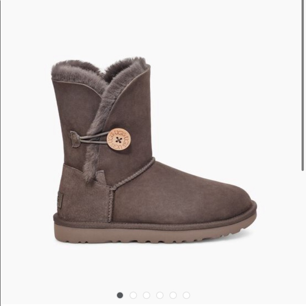 Bailey Button Uggs in Brown